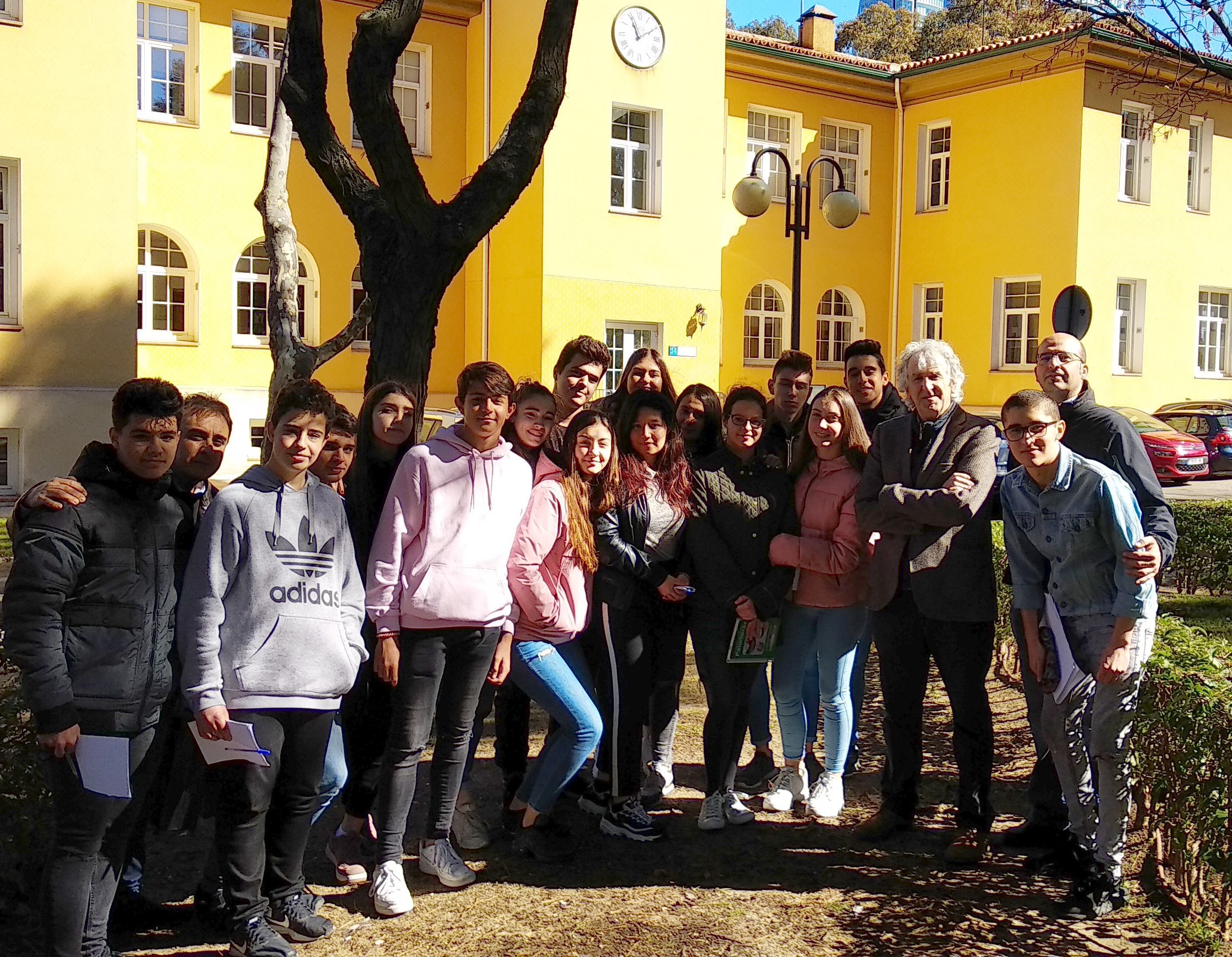 Secundaria visita el Centro Mixto de Evolución y Comportamiento Humanos (Universidad Complutense) con Arsuaga y el Equipo de Atapuerca